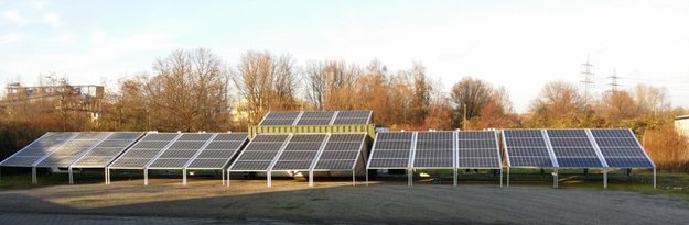 Photovoltaik Container für die Bundeswehr mit Batteriespeicher