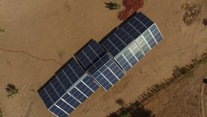 Solarcontainer komplett ausgefaltet